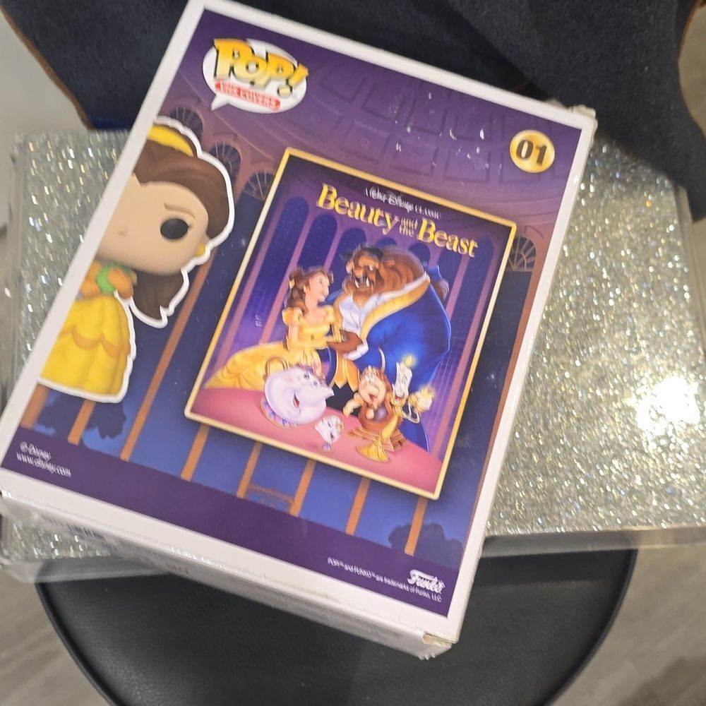 Funko‎ Pop VHS Covers Belle Vinyl Figure #01 - Picture 6 of 6
